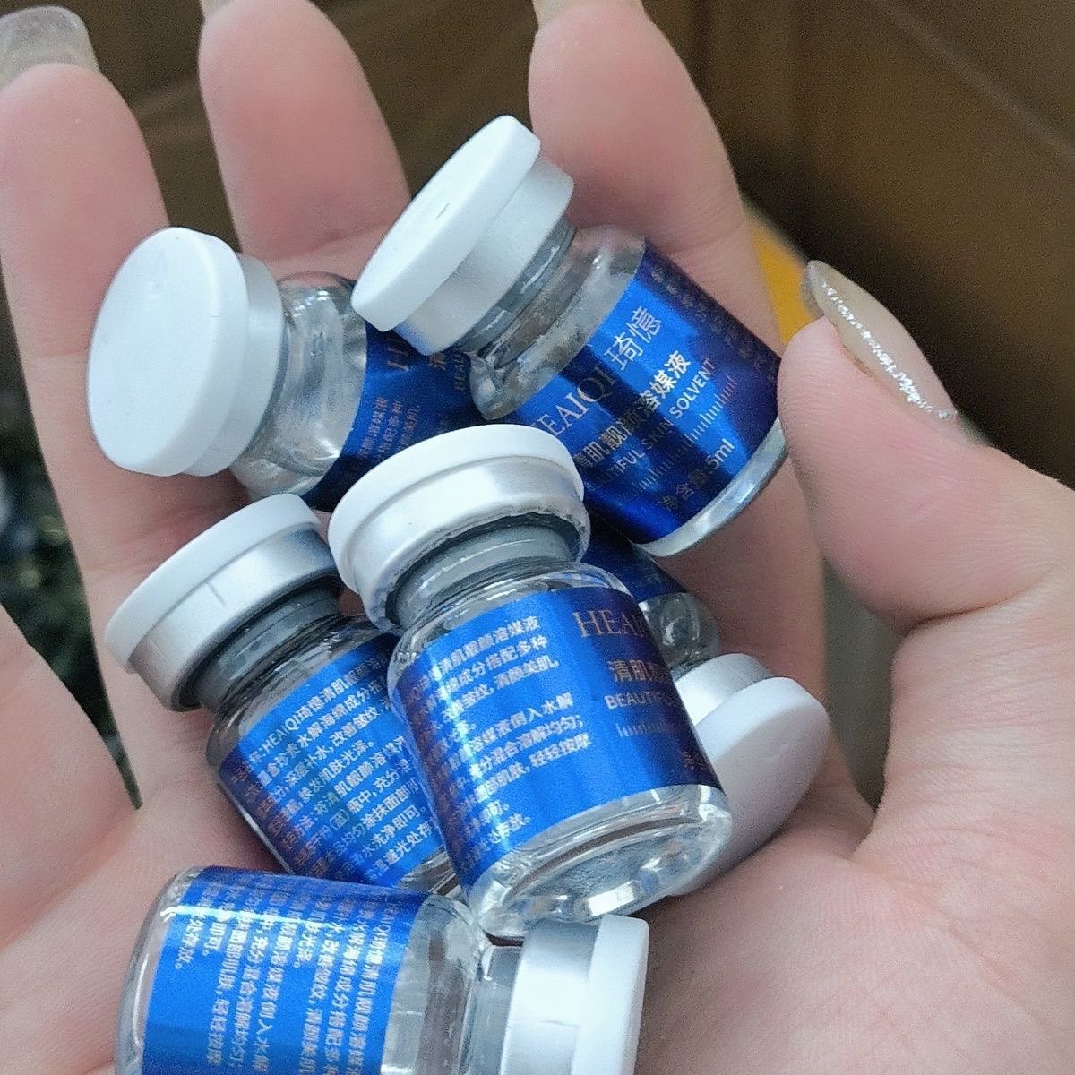 Licorice Root Extract - บลูคอปเปอร์เปปไทด์ ไลโอฟิไลซ์ พาวเดอร์ เซ็ต มอยส์เจอร์ไรซิ่ง ไวท์เทนนิ่ง